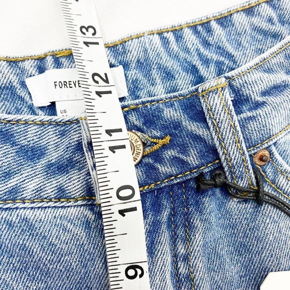 Forever 21 Mid Rise Concept Denim Shorts 29 - Picture 9 of 11